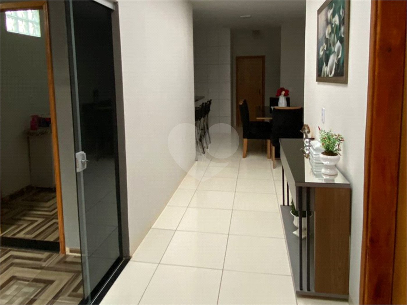 Casa à venda com 3 quartos, sendo 1 suíte, em Jardim Ibirapuera, Ponta Porã, MS