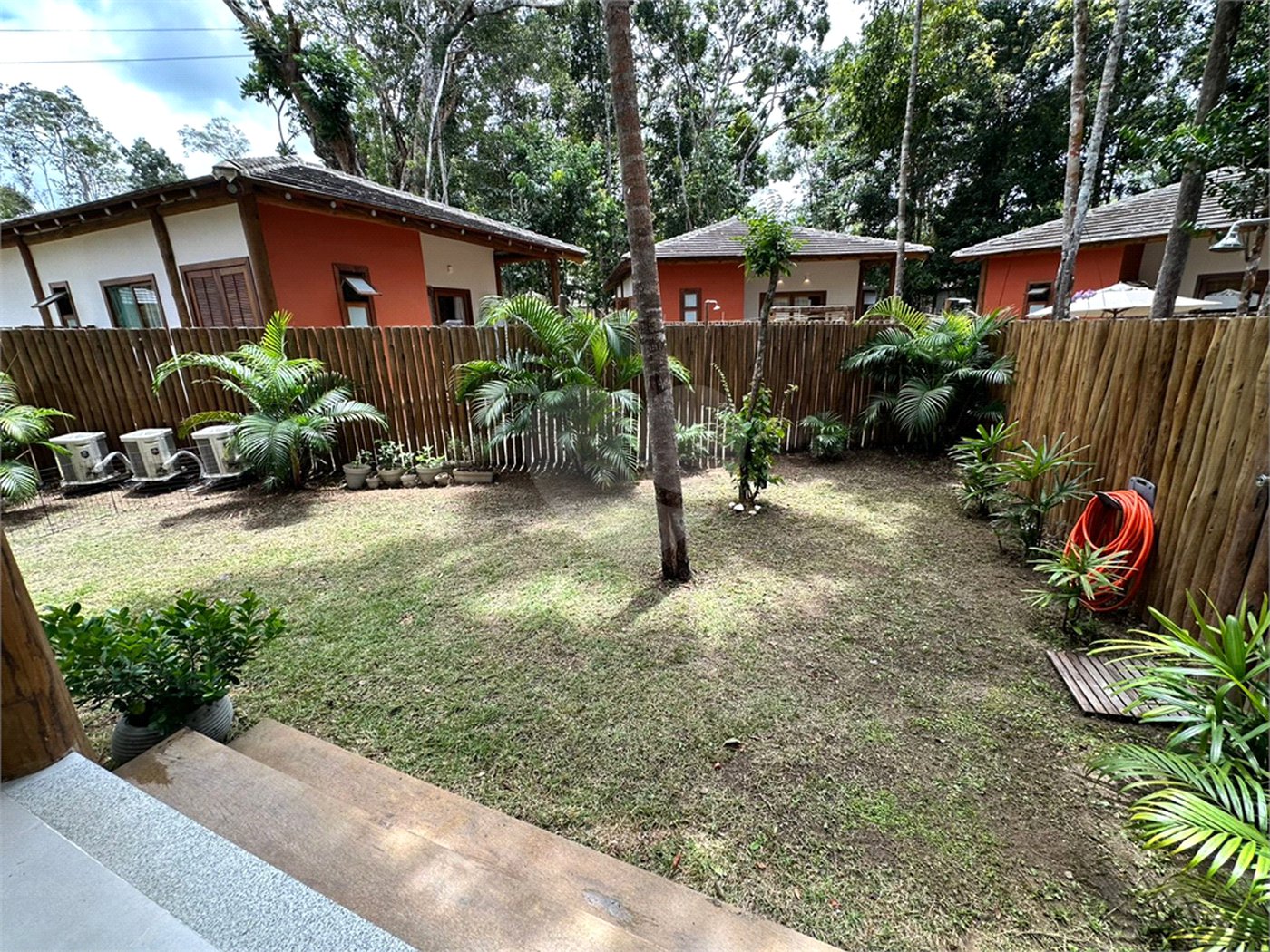 Casa à venda com 2 quartos, sendo 1 suíte, no Centro / Arraial D'ajuda, Porto Seguro, BA