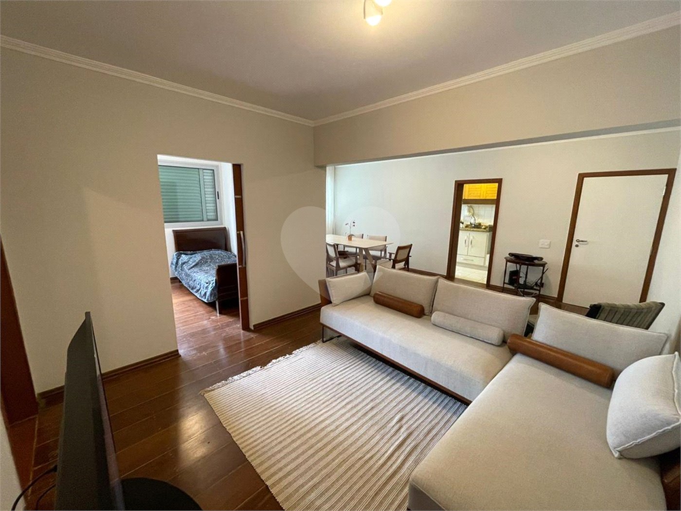 Apartamento à venda com 3 quartos, sendo 1 suíte,  em Vila Olímpia, São Paulo, SP