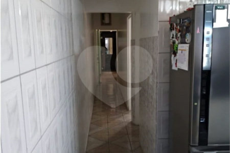 Casa à venda com 4 quartos, sendo 1 suíte, em Cidade Kemel, Poá, SP