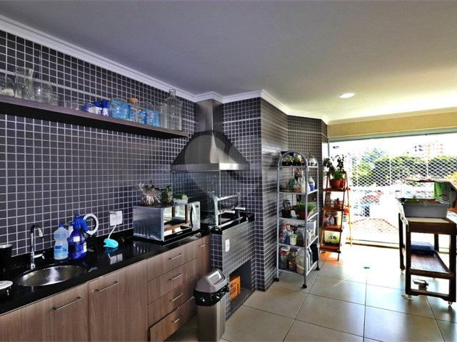 Apartamento à venda com 3 suítes em Santa Teresinha, São Paulo, SP