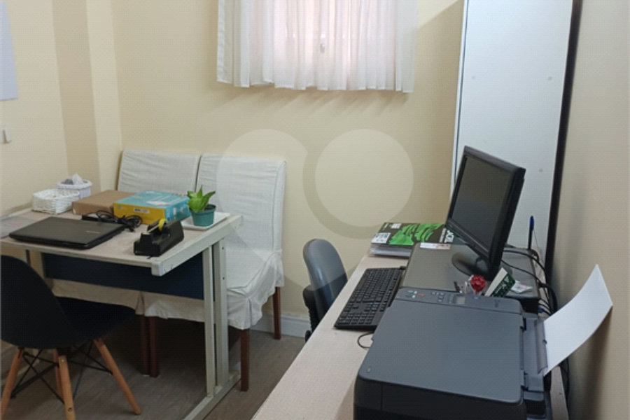 Sobrado à venda com 3 quartos, sendo 1 suíte,  em Ermelino Matarazzo, São Paulo, SP