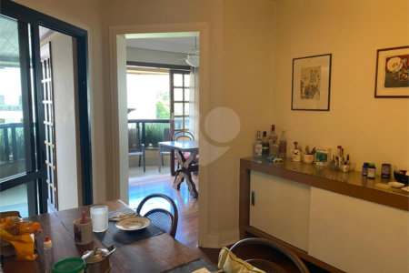 Apartamento à venda com 4 quartos, sendo 3 suítes, em Vila Morumbi, São Paulo, SP