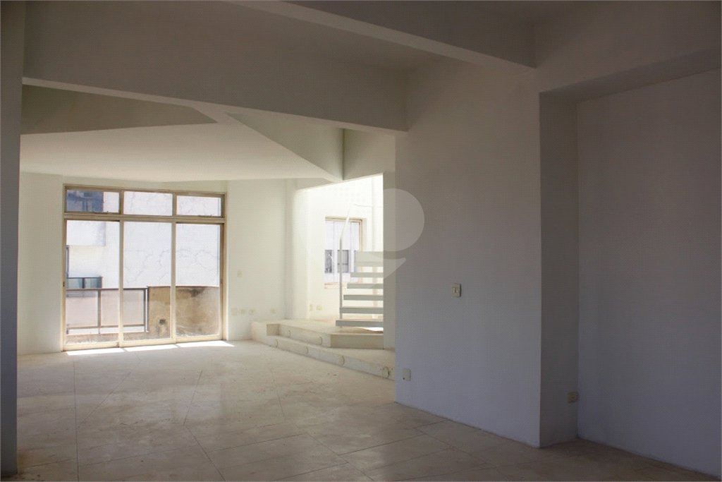 Triplex à venda com 5 quartos, sendo 3 suítes, em Santa Cecília, São Paulo, SP