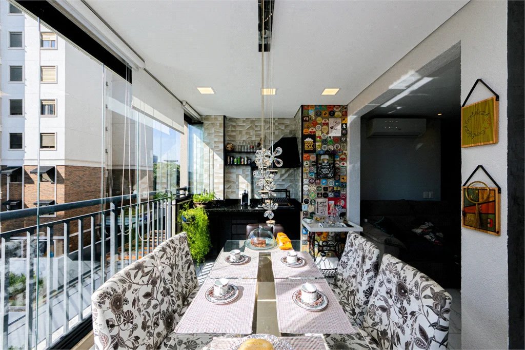 Apartamento à venda com 2 quartos, sendo 1 suíte, em Água Branca, São Paulo, SP