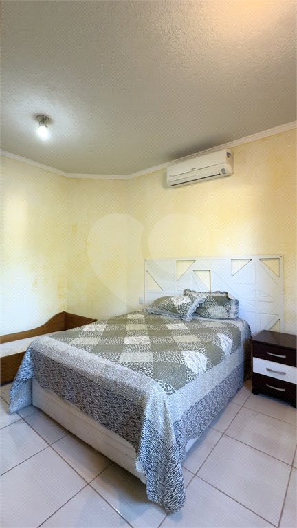 Chácara à venda com 4 quartos, sendo 1 suíte,  em Campos de Atibaia, Atibaia, SP
