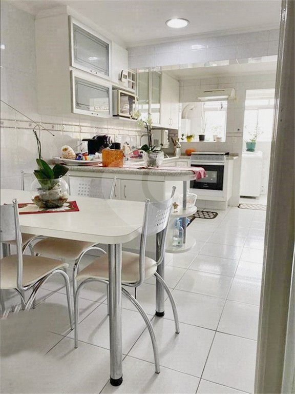 Apartamento à venda com 3 quartos, sendo 1 suíte, em Vila Paulicéia, São Paulo, SP