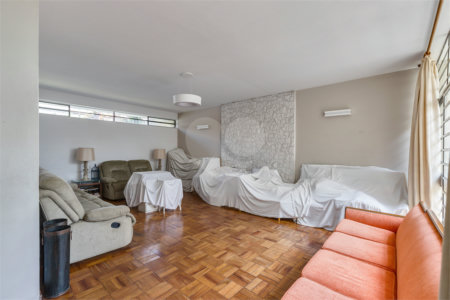 Sobrado à venda com 5 quartos, sendo 2 suítes, em Brooklin, São Paulo, SP