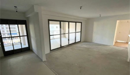 Apartamento à venda com 3 suítes em Tucuruvi, São Paulo, SP
