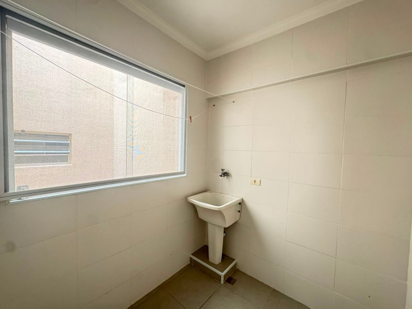 Apartamento com 2 dormitórios à venda, 70 m² por R$ 300.000,00 - Jardim Três Marias - Guarujá/SP