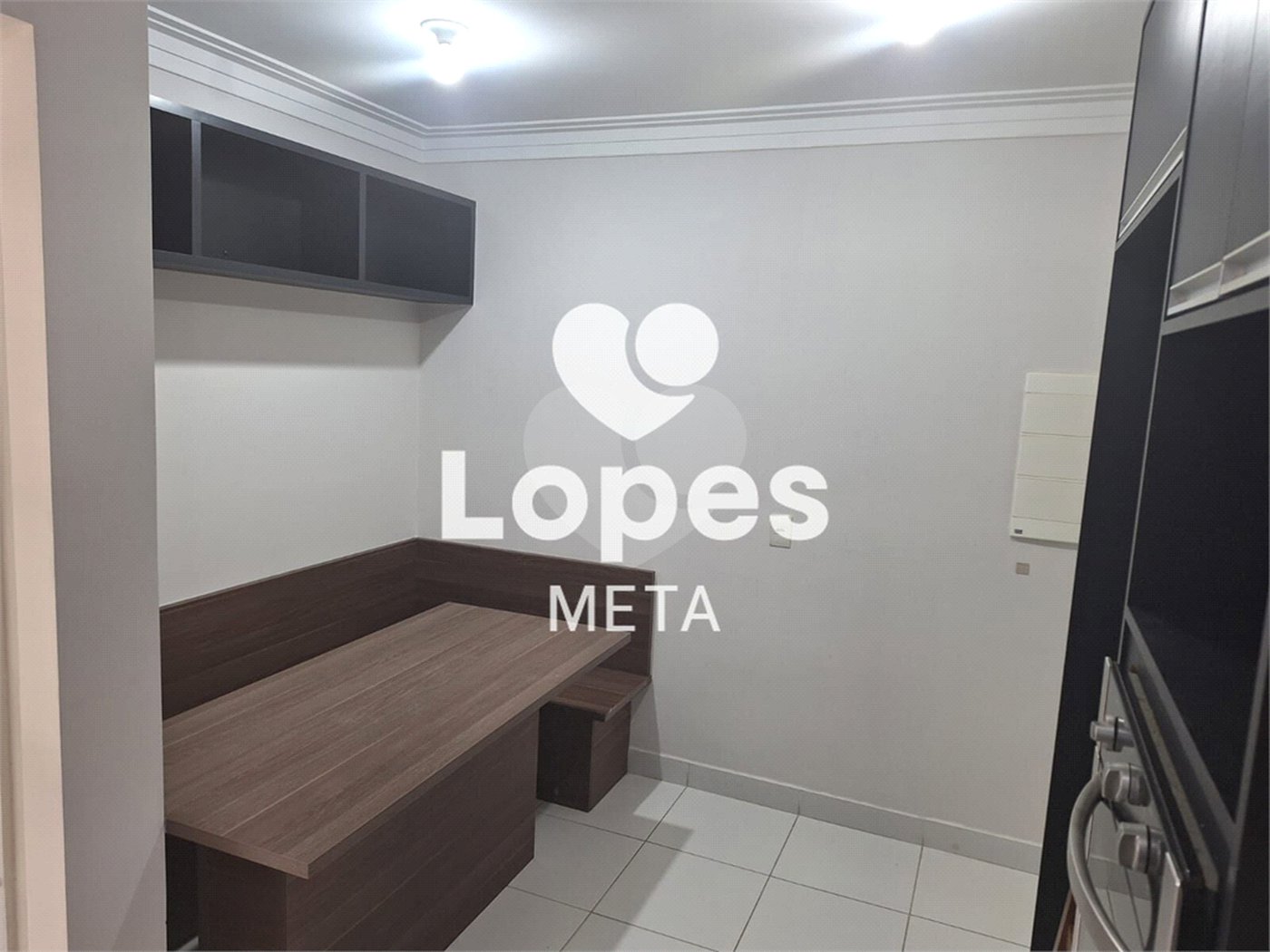 Apartamento à venda com 3 quartos, sendo 1 suíte, em Vila Industrial, São José dos Campos, SP
