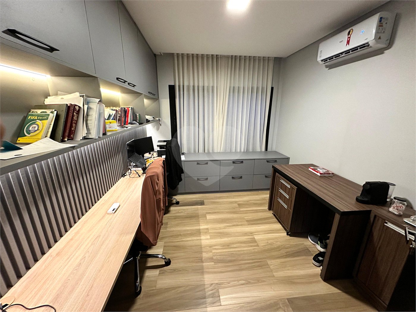 Casa à venda com 3 suítes no condomínio Residencial Florais Itália, Cuiabá - MT