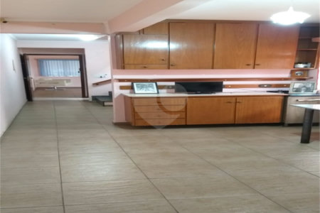 Sobrado à venda com 3 quartos em Chora Menino, São Paulo, SP