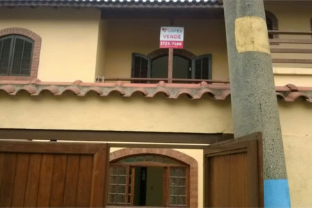 Sobrado à venda com 3 quartos, sendo 1 suíte,  em Jardim Monte Kemel, São Paulo, SP