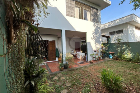 Casa à venda com 5 quartos, sendo 2 suítes, em Alto da Boa Vista, São Paulo, SP
