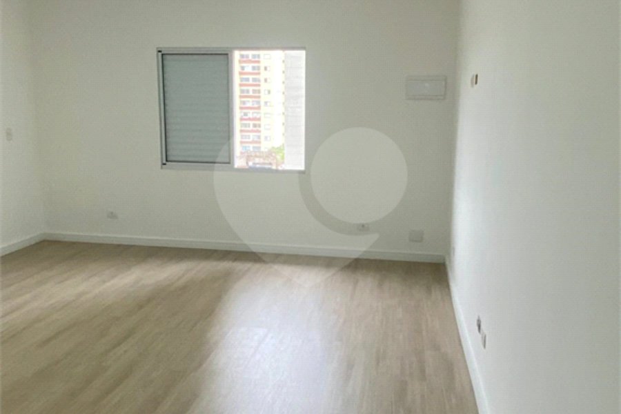 Sobrado à venda com 3 quartos, sendo 1 suíte,  em Santana, São Paulo, SP