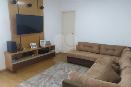 Casa à venda com 4 quartos, sendo 2 suítes, em Jardim Caparelli (mailasqui), São Roque, SP