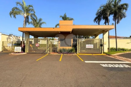 Condomínio à venda com 3 quartos, sendo 1 suíte, em Jardim dos Hibiscos, Ribeirão Preto, SP