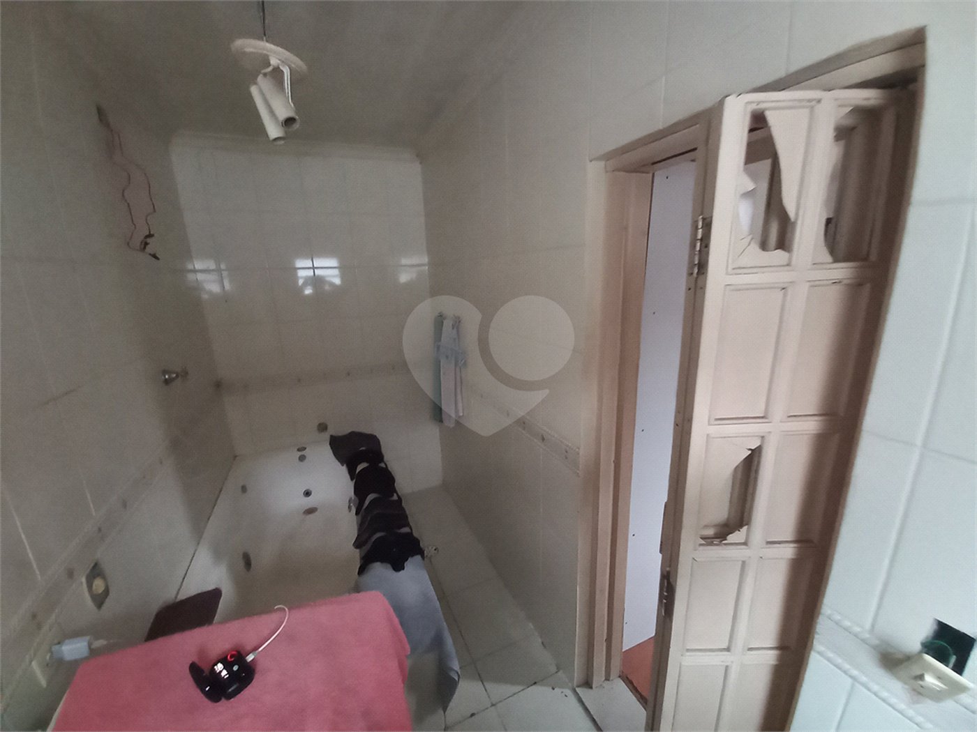 Sobrado à venda com 3 quartos, sendo 1 suíte, em Jardim Helga, São Paulo, SP