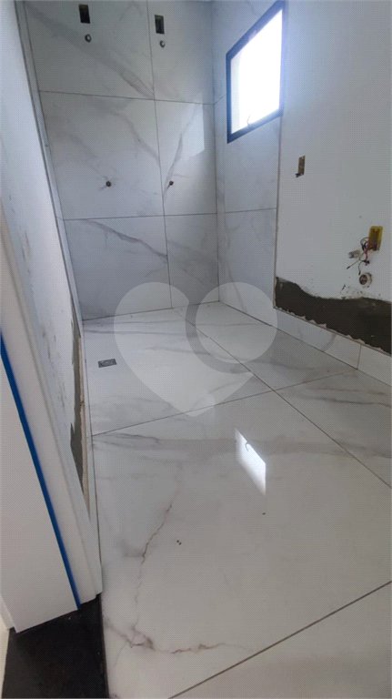 Casa à venda com 3 quartos, sendo 1 suíte,  no condomínio Terras de São Fernando, Cotia - SP