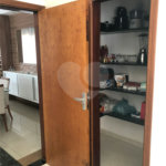 Casa à venda com 3 quartos, sendo 1 suíte, no condomínio Fiorella, Valinhos - SP