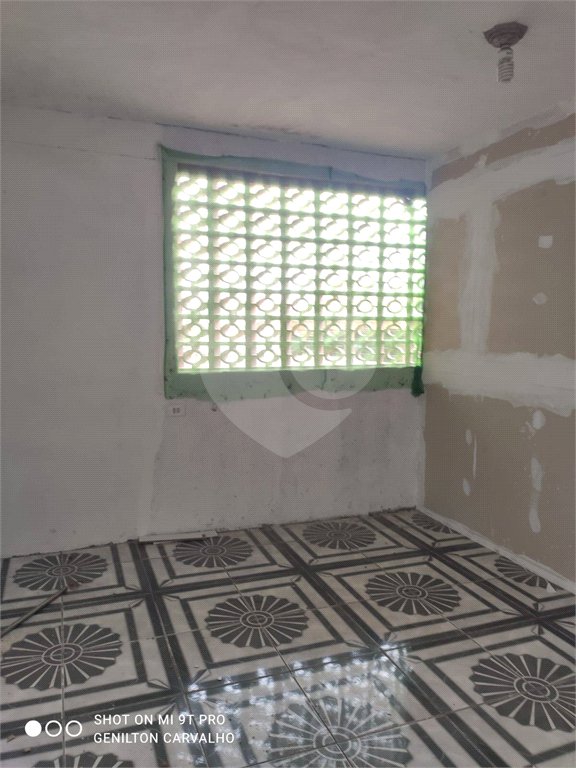 Casa à venda com 1 quarto em Jardim Varan, Suzano, SP