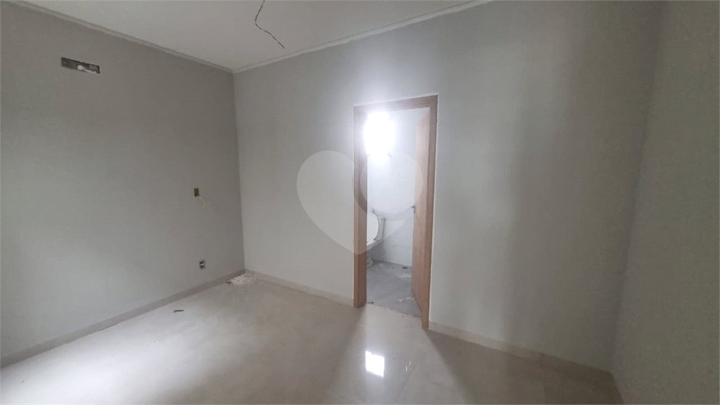 Casa à venda com 3 quartos, sendo 1 suíte, no condomínio Residencial Horto Villagio, Sorocaba - SP
