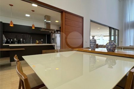 Casa à venda com 5 suítes no condomínio Fazenda Imperial, Sorocaba - SP