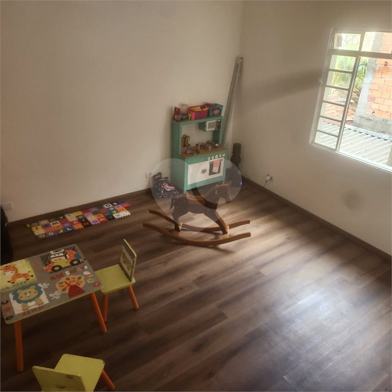Sobrado à venda com 4 quartos, sendo 1 suíte, em Tremembé, São Paulo, SP