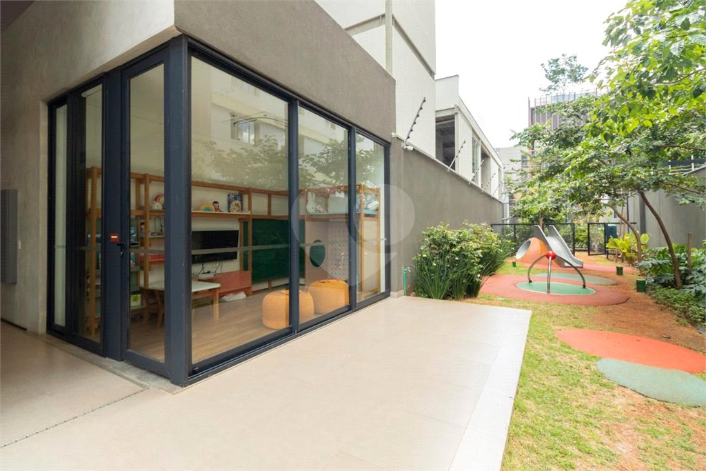 Apartamento à venda com 3 quartos, sendo 2 suítes, em Pinheiros, São Paulo, SP