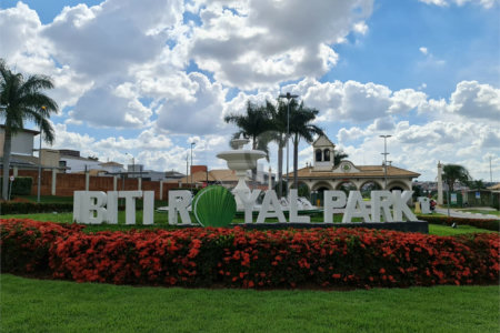 Casa à venda com 3 quartos, sendo 1 suíte, no condomínio Ibiti Royal Park, Sorocaba - SP