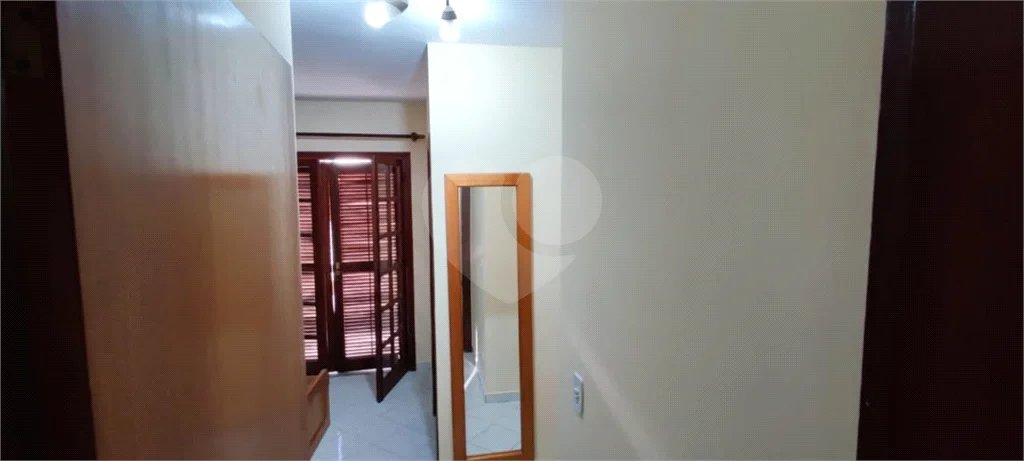 Casa à venda com 3 quartos, sendo 1 suíte, no condomínio Residencial Gabriela, São Paulo - SP