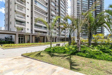 Apartamento à venda com 3 quartos, sendo 1 suíte,  em Vila Anastácio, São Paulo, SP
