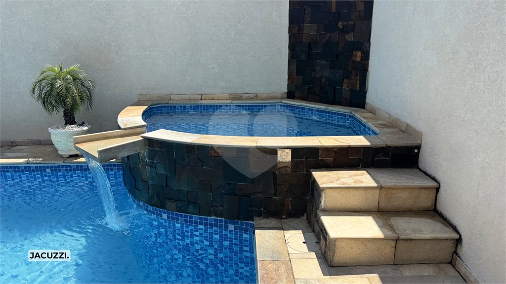 Casa à venda com 3 quartos, sendo 1 suíte, em Vila Rica, Atibaia, SP