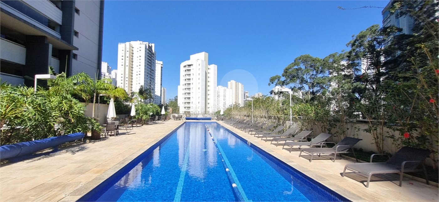 Apartamento à venda com 3 suítes em Jardim Londrina, São Paulo, SP
