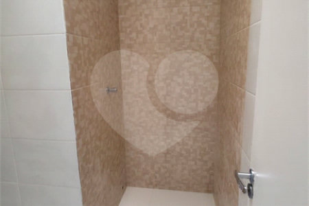 Sobrado à venda com 2 quartos em Parque Guaianazes, São Paulo, SP