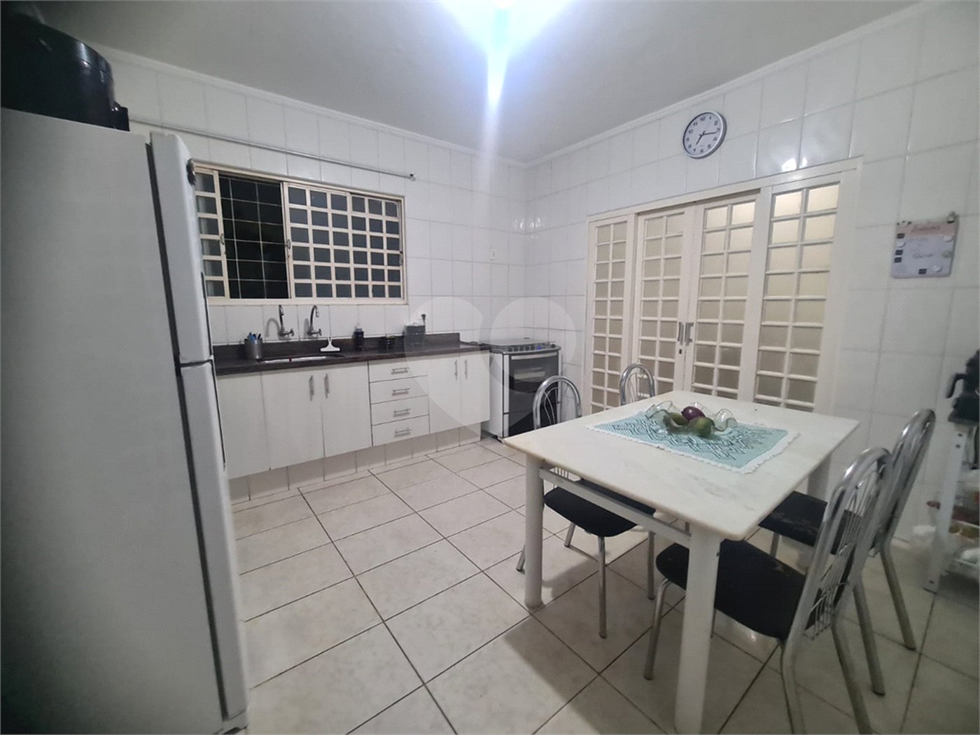 Sala à venda com 2 quartos, sendo 1 suíte,  no Centro, Itapetininga, SP