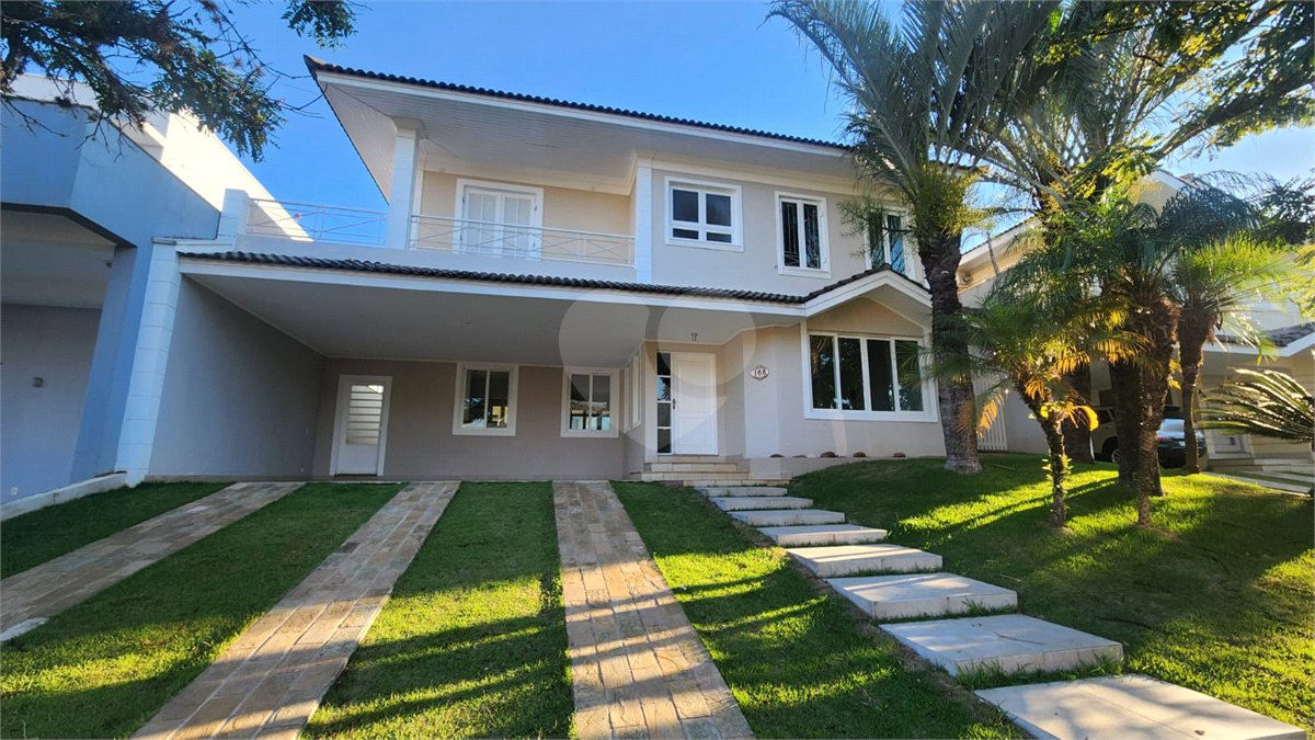 Casa à venda ou para alugar com 3 suítes no condomínio Villagio Capriccio, Louveira - SP