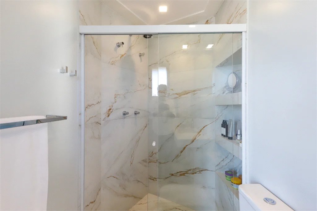 Apartamento à venda com 3 quartos, sendo 1 suíte, em Vila Anastácio, São Paulo, SP