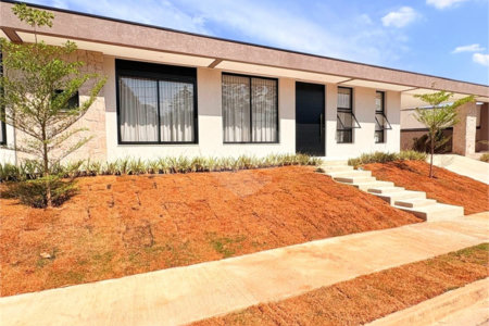 Casa à venda com 3 suítes no condomínio Helena Maria, Sorocaba - SP