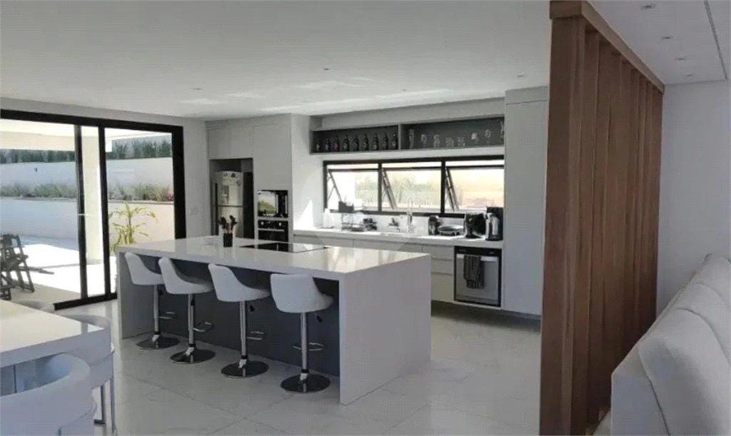 Casa à venda com 4 suítes no condomínio Fazenda Serra Azul, Itupeva - SP