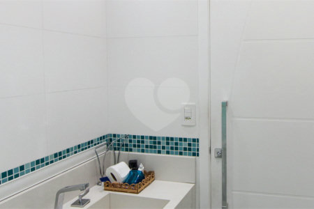 Sobrado à venda com 3 quartos, sendo 1 suíte, em Vila Gustavo, São Paulo, SP