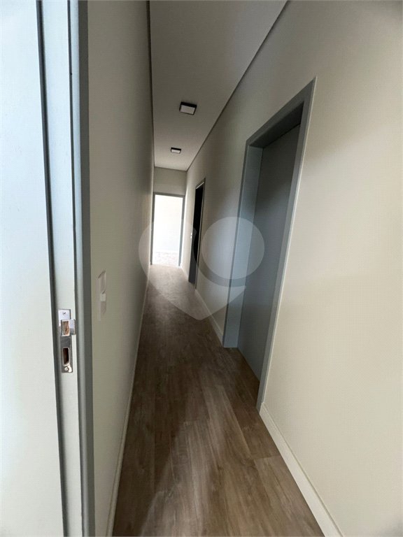Casa à venda com 3 quartos, sendo 1 suíte, no condomínio Reserva Central Parque, Salto - SP