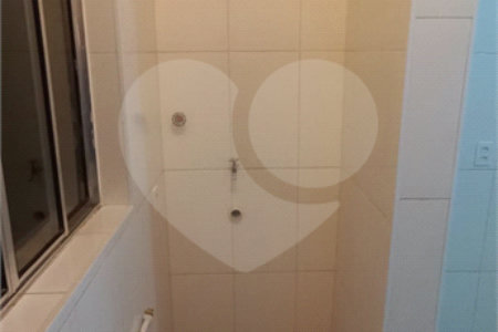 Apartamento à venda com 2 quartos em Vila do Castelo, São Paulo, SP