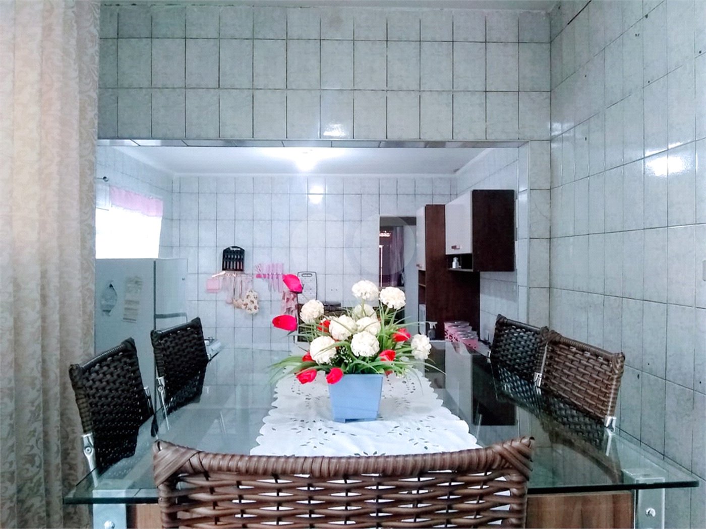 Sobrado à venda com 4 quartos, sendo 1 suíte,  em Jardim Alvinópolis, Atibaia, SP