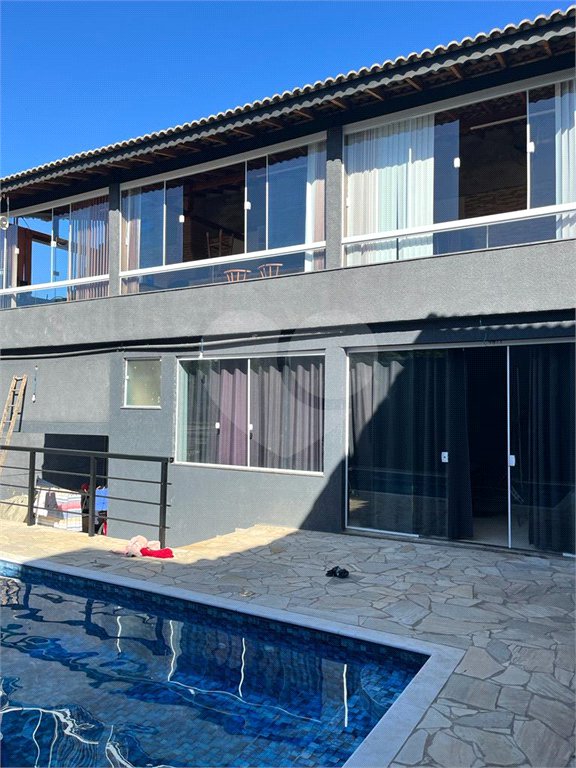 Sobrado à venda com 3 quartos, sendo 1 suíte, em Jardim Brogotá, Atibaia, SP