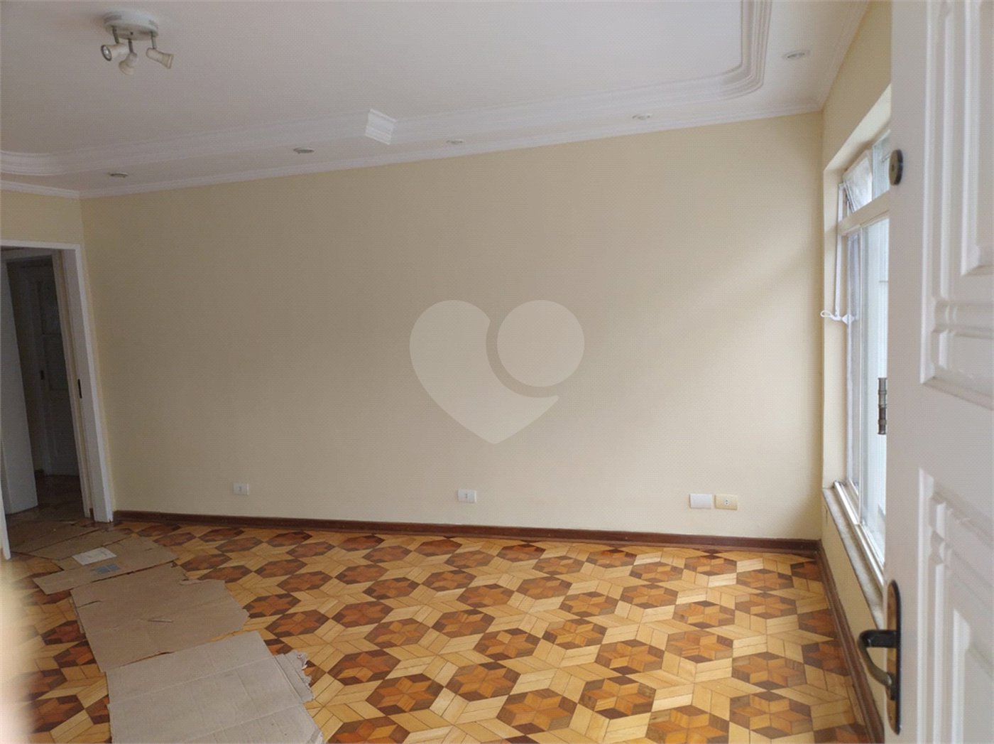 Casa Térrea à venda com 5 quartos, sendo 1 suíte,  em Tucuruvi, São Paulo, SP