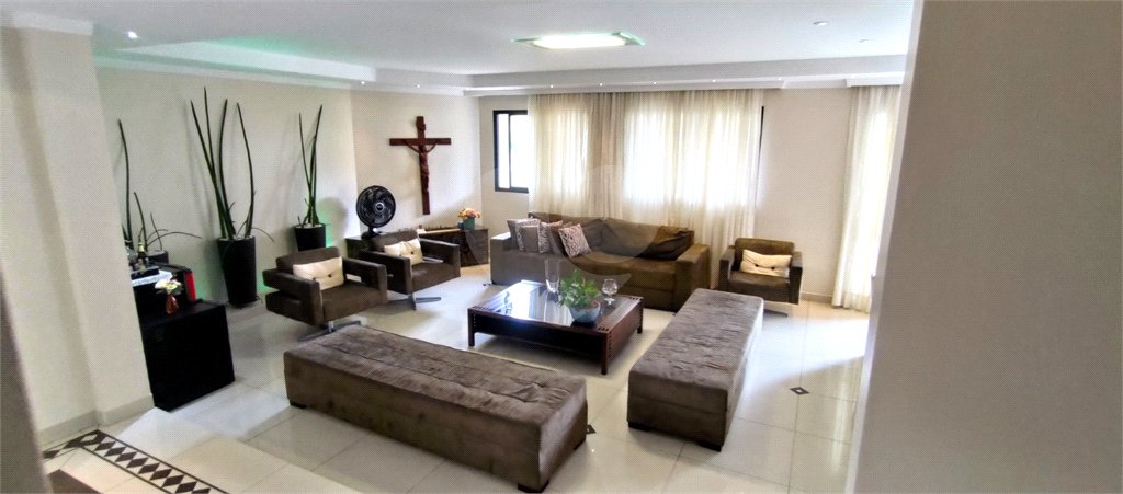 Apartamento à venda com 3 suítes em Tatuapé, São Paulo, SP
