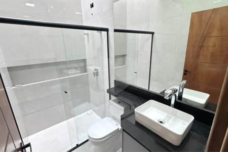 Casa à venda com 3 quartos, sendo 1 suíte, em Jardim Bom Sucesso, Indaiatuba, SP