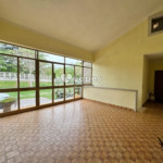 Casa multifamiliar à venda em Verona, Itália – 3 unidades e 12.000 m²
